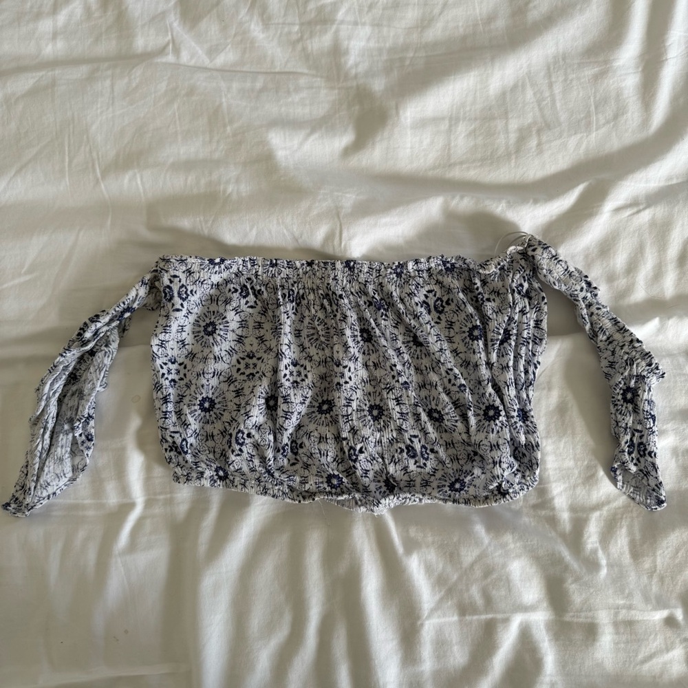 Cropped Floral Off-Shoulder Blouse